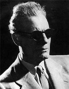Taha Hussein - w:en:Taha Hussein, Egyptian writer