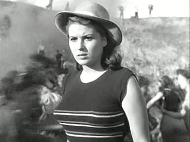 Silvana Mangano - Silvana Mangano in una scena del film italiano Riso amaro (1949)