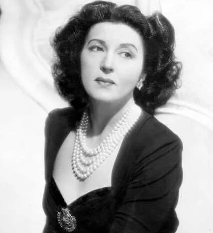 Katina Paxinou - This vintage press photo of Oscar-winning actress Katina Paxinou from the 1940s was published and distributed between 1928-1977 w/o copyright, thus in the public domain, for publicity