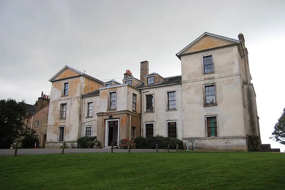 Ralph Vaughan Williams - Leith Hill Place, Surrey, childhood home of the composer W:Ralph Vaughan Williams. Vaughan Williams bequeathed the house to the National Trust in 1944.