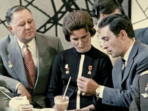 Vyacheslav Tikhonov - “Gagarin, Tereshkova, Tikhonov and Lyubeznov”. Guests of the Central TV Studio (right to left): Yuri Gagarin, actor Vyacheslav Tikhonov, Hero of the Soviet Union Valentina Teresh