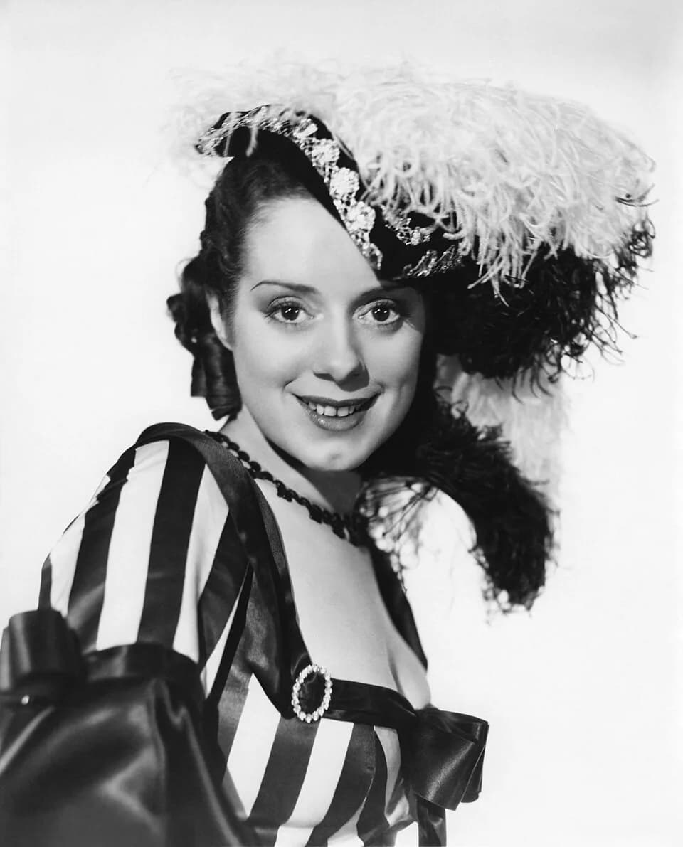 Elsa Lanchester - Elsa Lanchester in a promotional shot for Naughty Marietta (1935).