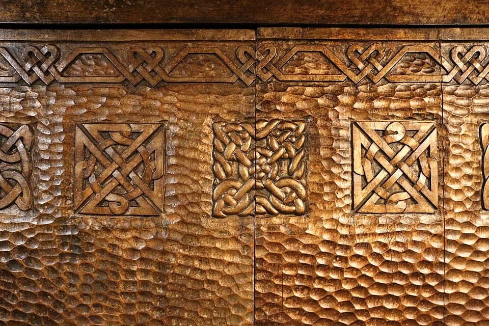 Marie of Romania - Decorative arts in the Musée d'Orsay