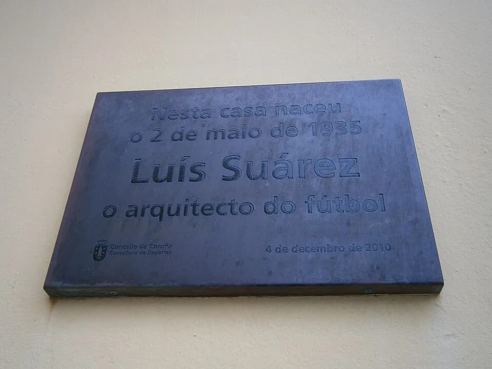 Luis Suárez - Placa na casa natal de Luis Suárez Miramontes