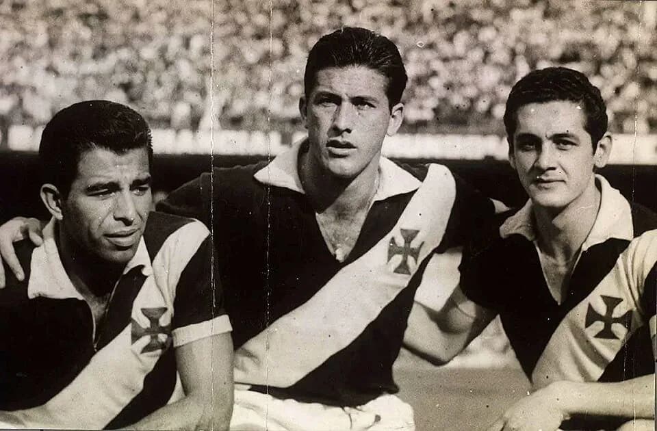 Vavá - Vavá, Bellini e Orlando Peçanha, futebolistas brasileiros, em 1958.