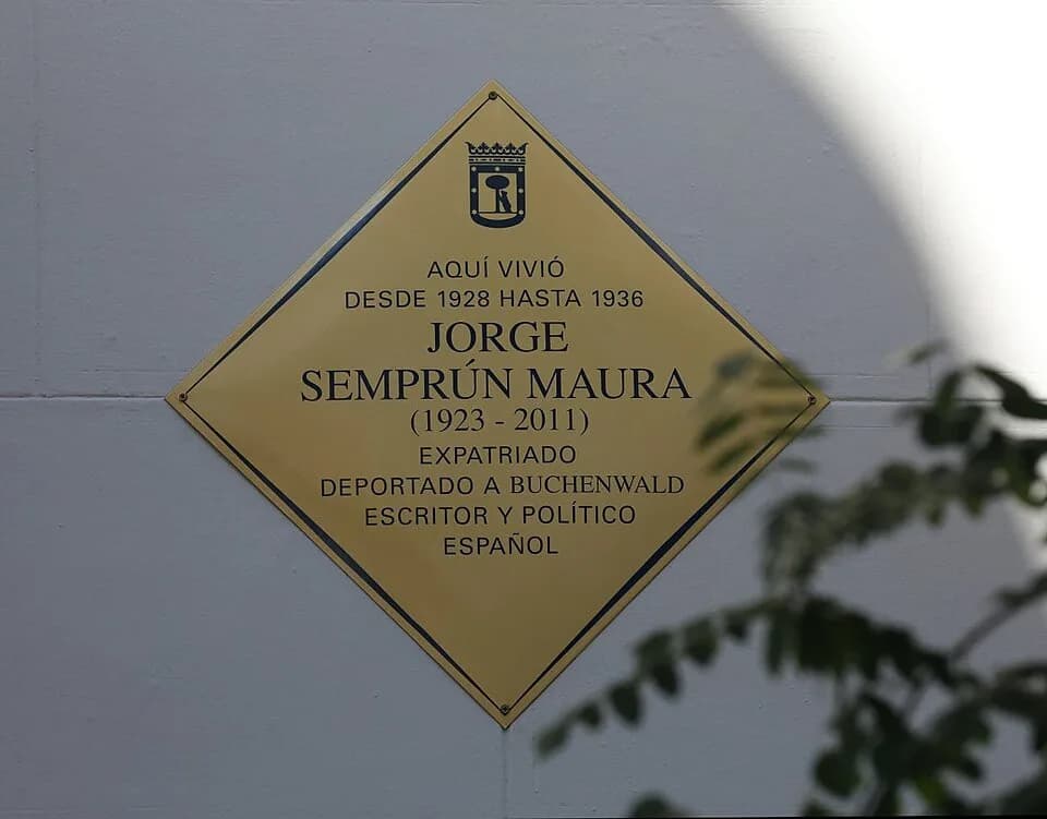 Jorge Semprún - La aportación como político, intelectual y escritor de Jorge Semprún ha llevado al Ayuntamiento de Madrid a rendirle un homenaje en la ciudad que le vio nacer, a través del Plan de Mem