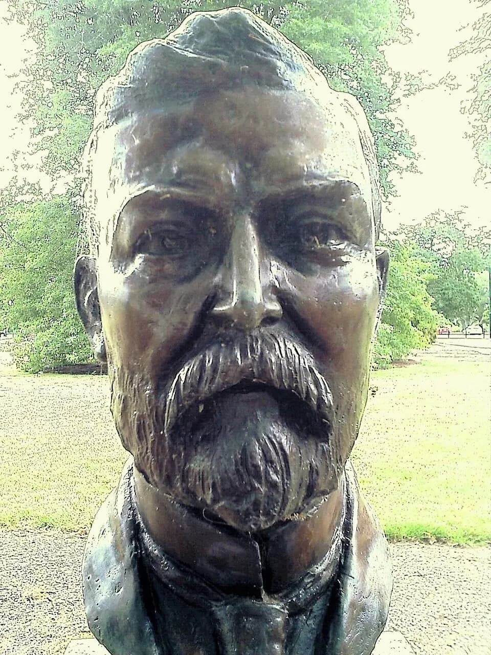 Chris Watson - Bust of third Prime Minister of Australia w:en:Chris Watson by sculptor Wallace Anderson located in the w:en:Prime Minister's Avenue in the Ballarat Botanical Gardens.
Photo taken by Wi