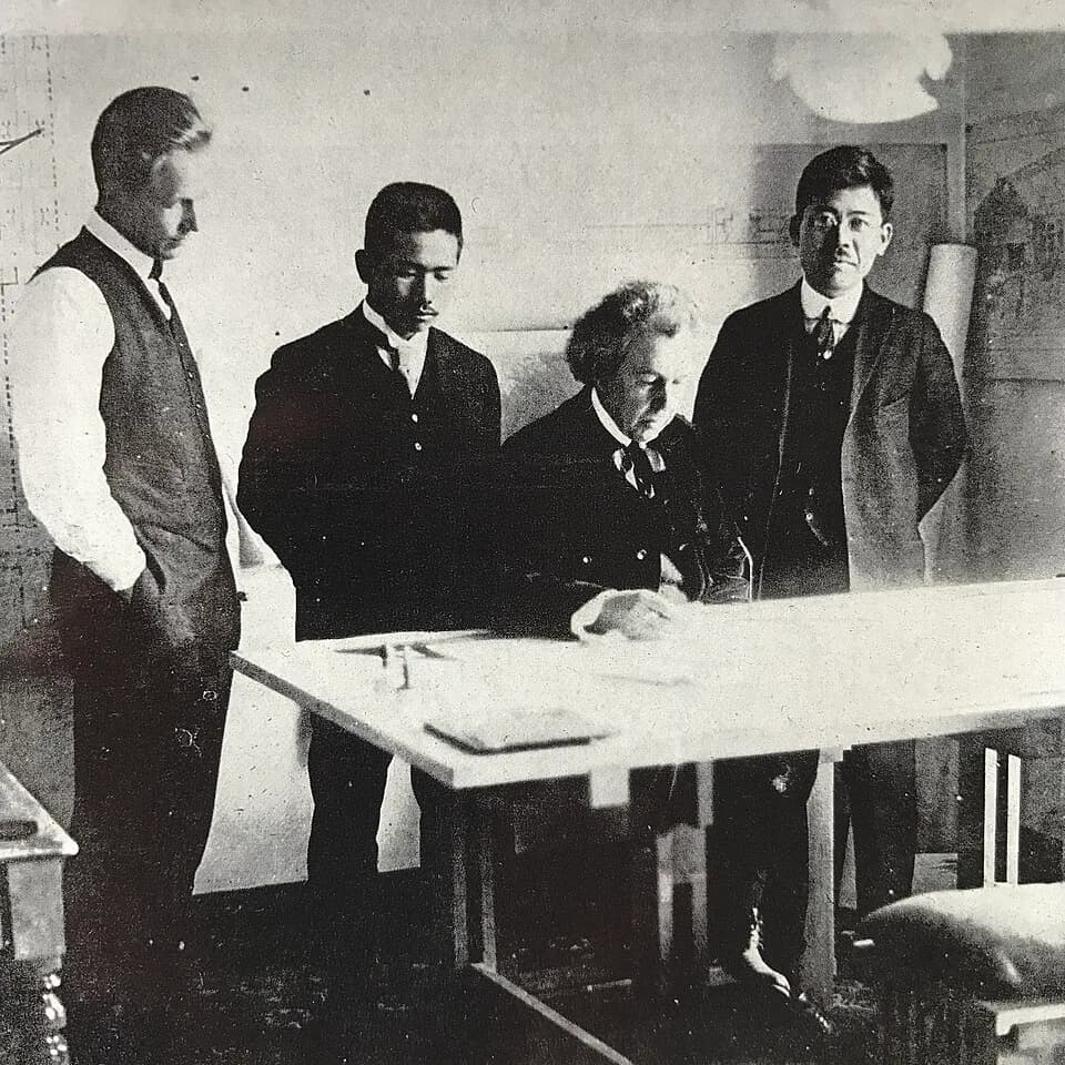 Frank Lloyd Wright - From left, John Lloyd Wright, Arata Endō, Frank Lloyd Wright and Aisaku Hayashi.