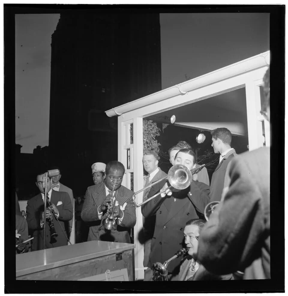 Louis Armstrong - Louis Armstrong and Jack Teagarden, between 1938 and 1948