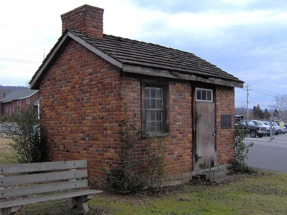 Andrew Johnson - A replica of Andrew Johnson's tailor shop in Rutledge, Tennessee, in the southeastern United States. Johnson operated the tailor shop for six months in the 1820s. He eventually retu
