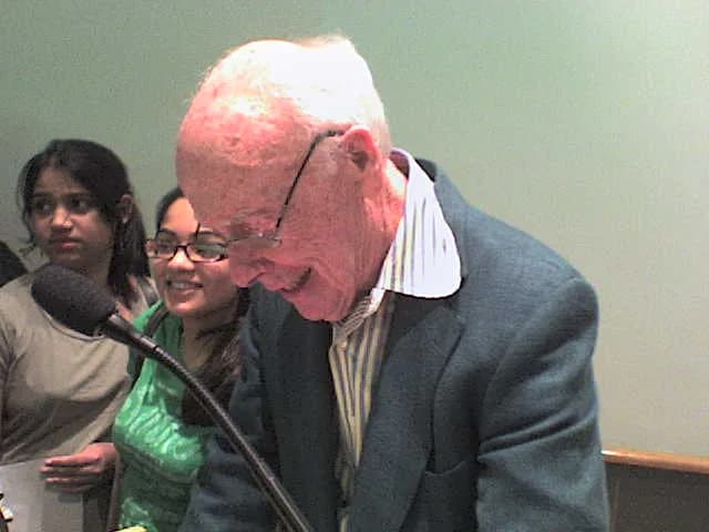 James Watson - James D. Watson signing autographs at Cold Spring Harbor Laboratory