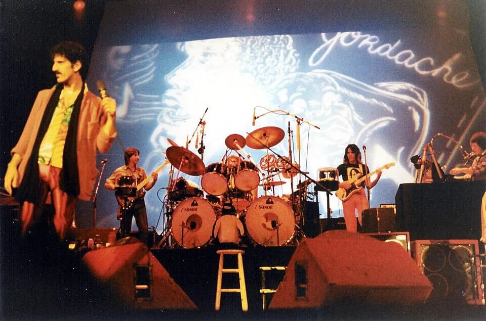 Frank Zappa - Frank Zappa and band, Memorial Auditorium, Buffalo, NY. Oct 25, 1980