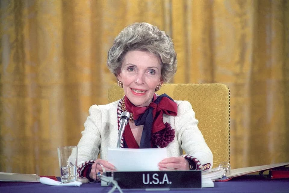 Nancy Reagan - Nancy Reagan Making Remarks at The First Ladies Conference on Drug Abuse in The East Room - DPLA - b0919783d5f8dd92a3117d5345f65138.jpg