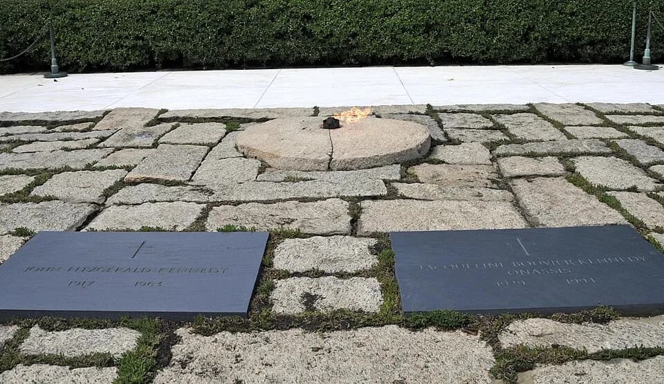 Jacqueline Kennedy Onassis - John F. Kennedy・Jacqueline Kennedy Onassis s grave
