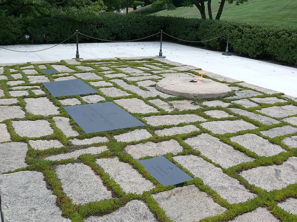 Jacqueline Kennedy Onassis - J.F. Kennedy family graves and Eternal Flame at Arlington National Cemetery