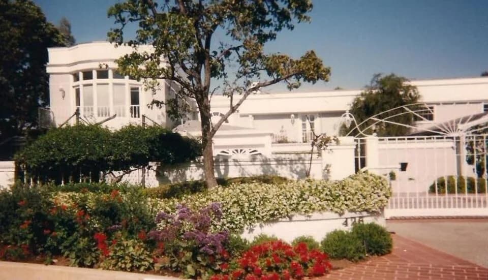 Joan Crawford - Former home of Joan Crawford in Brentwood section of Los Angeles.