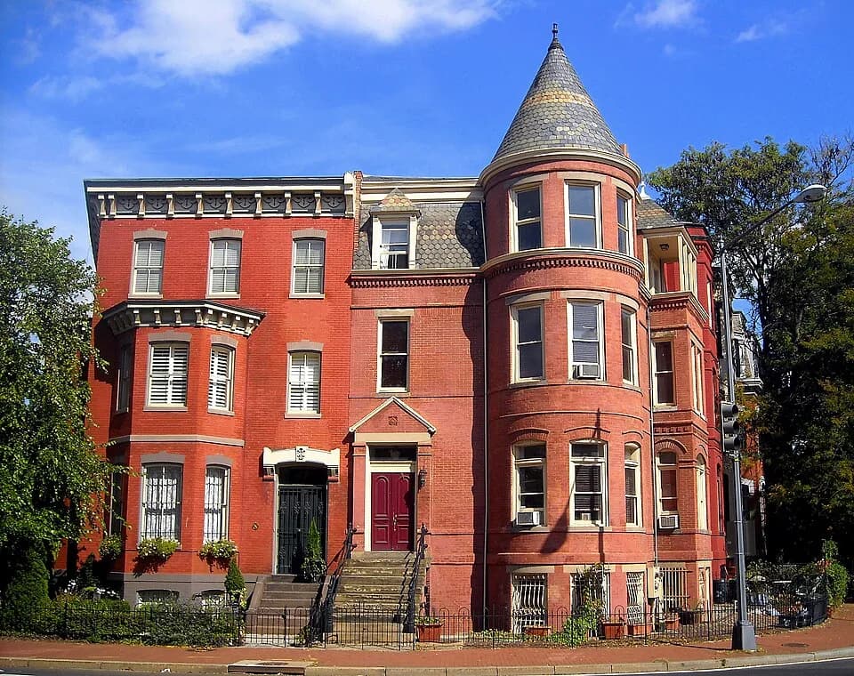 Ambrose Bierce - The houses located at 17 and 18 Logan Circle NW in the Logan Circle neighborhood of Washington, D.C., are contributing properties to the Logan Circle Historic District and Greater Fou