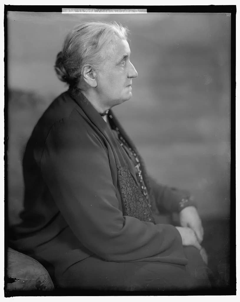 Jane Addams - ADDAMS, JANE 21663v.jpg