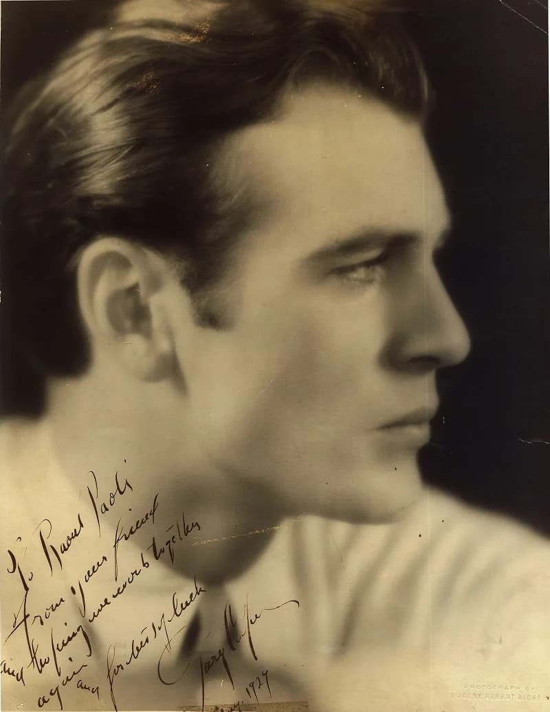 Gary Cooper - Photograph of Gary Cooper signed for Raoul Paoli