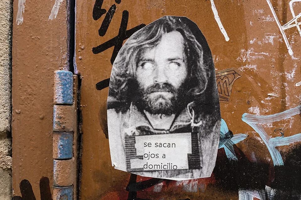 Charles Manson - BCN - 20150817 - 20

flickr tags: barcelona grafitti bcn urbanart arteurbano