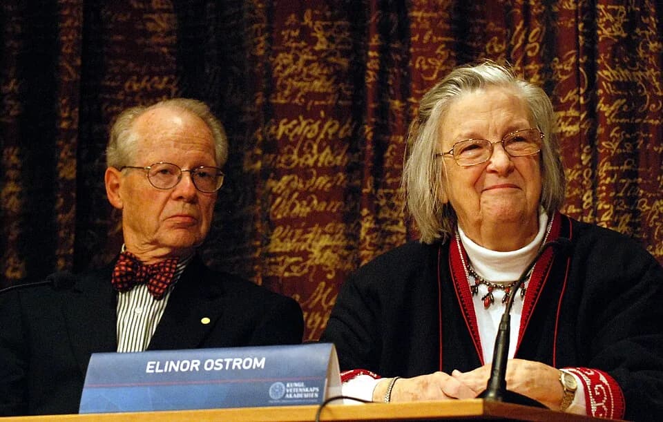 Elinor Ostrom - Press conference with the laureates of the memorial prize in economic sciences 2009, Oliver E. Williamson and Elinor Ostrom, at the KVA.