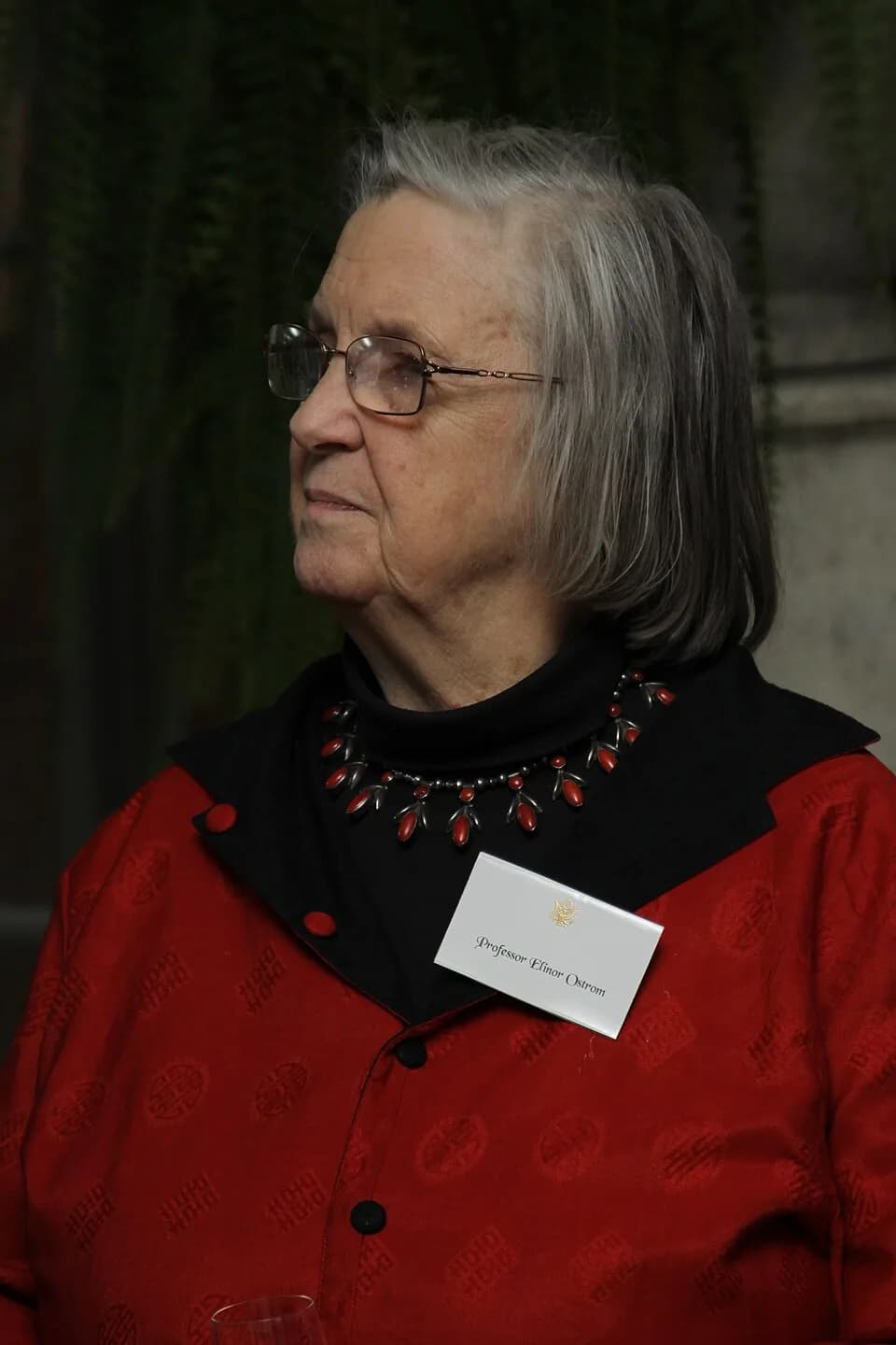 Elinor Ostrom - Elinor Ostrom