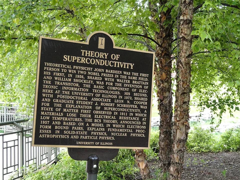 John Bardeen - Historical plaque on the campus of the University of Illinois at Urbana-Champaign (UIUC), Urbana-Champaign, Illinois, USA.