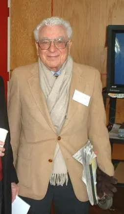 Murray Gell-Mann - Murray Gell-Mann at Harvard University - I took the picture and declare it public domain - Lubos Motl - lumidek