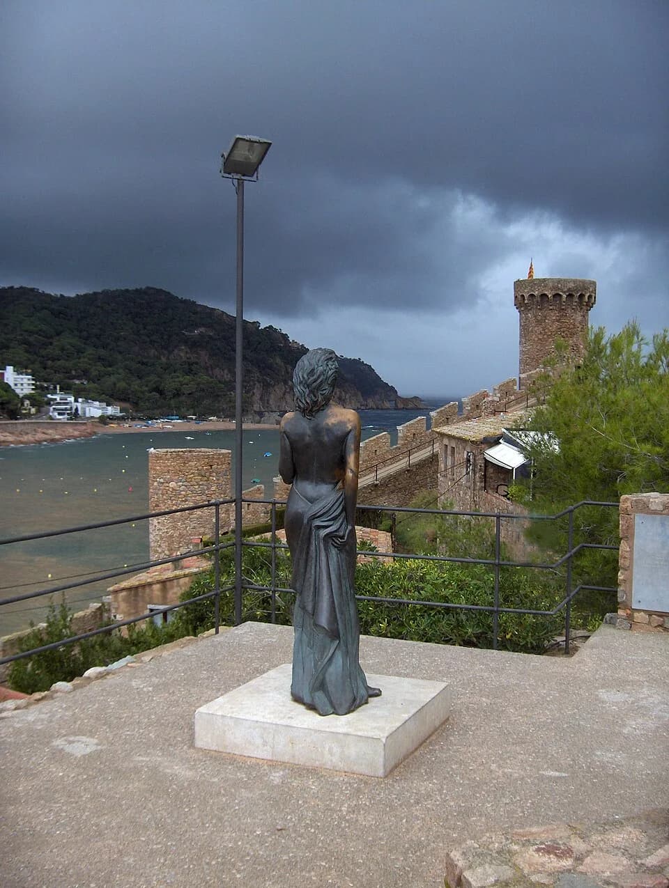 Ava Gardner - Inside the "Vila Vella enceinte": statue of Ava Gardner, Tossa de Mar, Catalonia, Spain