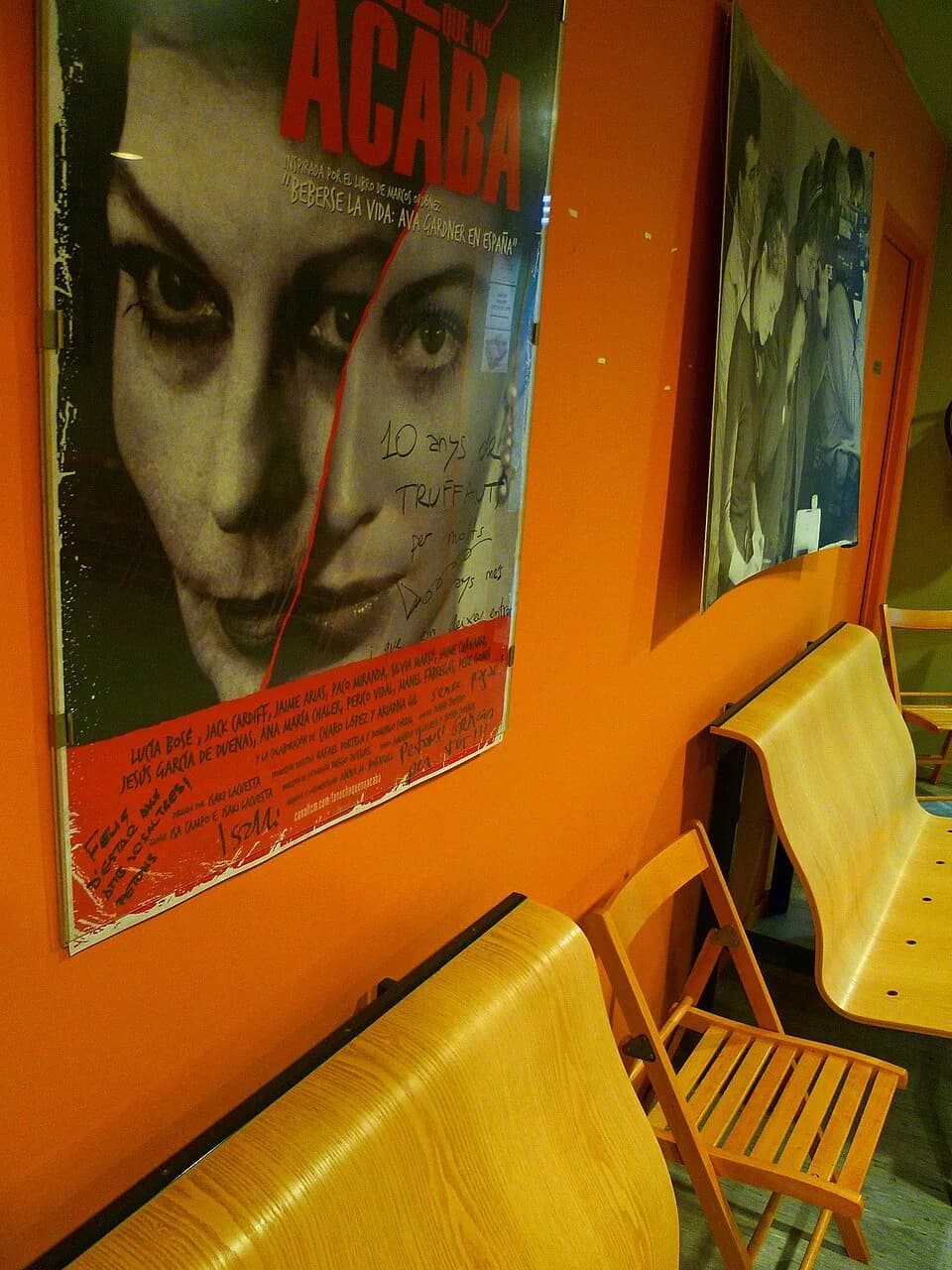 Ava Gardner - Girona : Interior del cinema Truffaut.