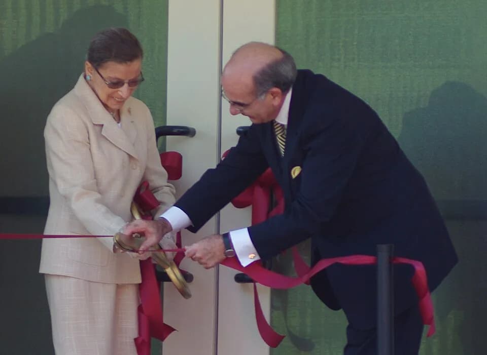 Ruth Bader Ginsburg - Ribbon cutting at the w:Oregon Civic Justice Center with Dean Symneonides and justice Ginsburg.