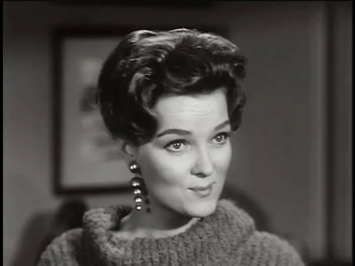 Raymond Chandler - Actress Betsy Jones-Moreland in episode "Murder Is A Grave Affair" of the serie "Philip Marlowe" (Public Domain)
https://archive.org/details/PhilipMarloweMurderIsAGraveAffair