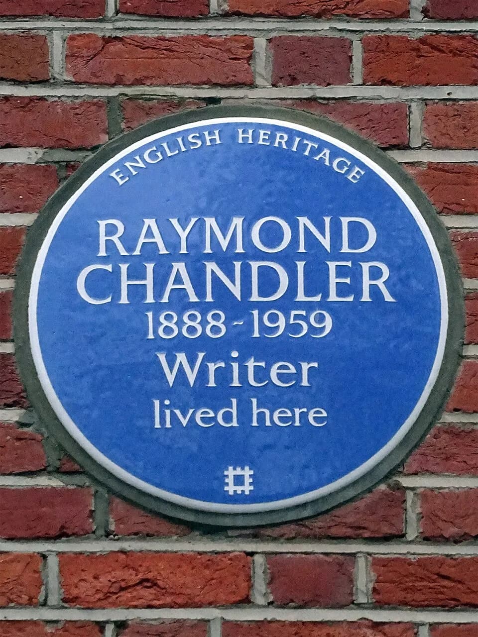Raymond Chandler - Blue plaque erected by English Heritage at 110 Auckland Road, London SE19 2BY 7th October 2014