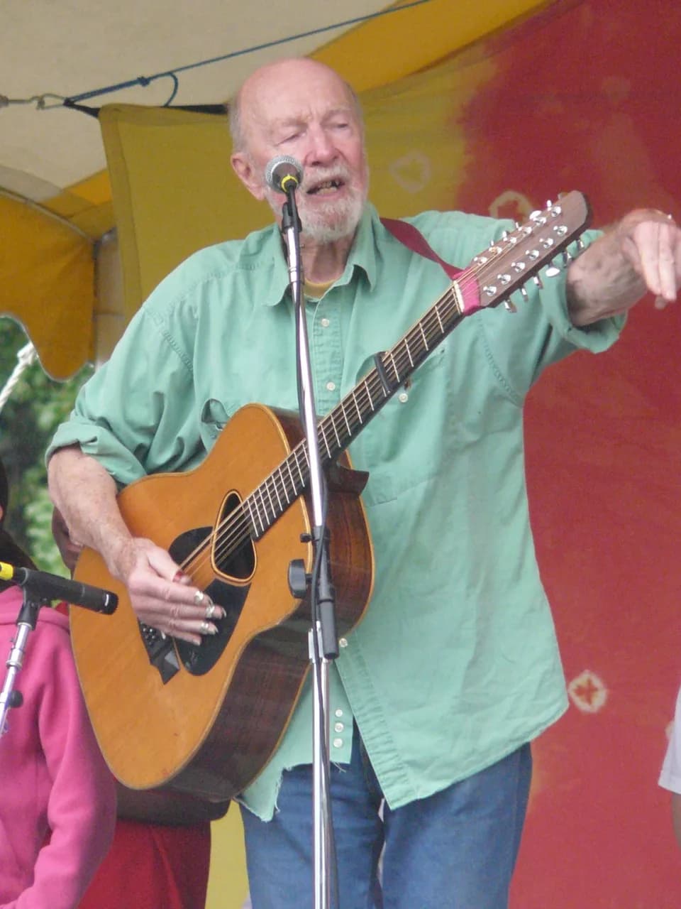 Pete Seeger - Pete Seeger, Pamela Means, Magpie;
Clearwater Festival 2008; Croton on Hudson NY;
June 22, 2008