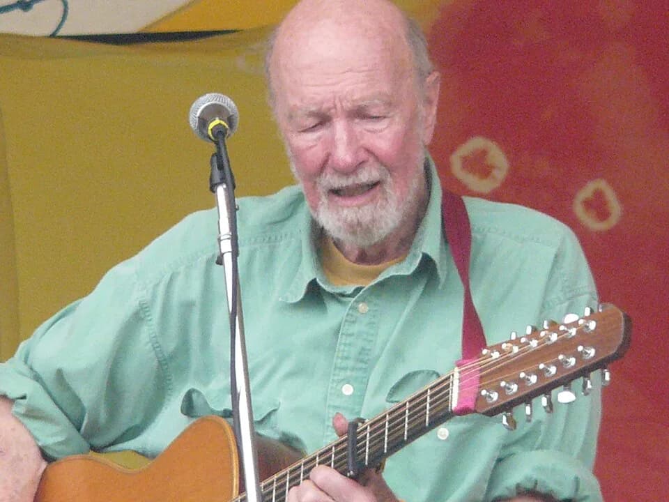 Pete Seeger - Pete Seeger, Pamela Means, Magpie;
Clearwater Festival 2008; Croton on Hudson NY;

June 22, 2008