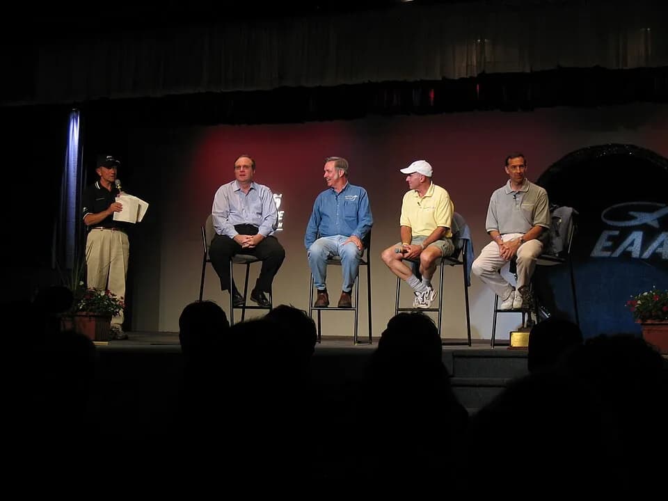 Paul Allen - Tom Poberezny, Paul Allen, Burt Rutan, Mike Melville, and Brian Binnie