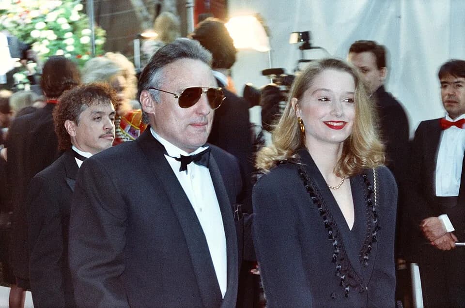 Dennis Hopper - 1990 Academy Awards
NOTE:  Permission granted to copy, publish, broadcast or post any of my photos, but please credit "photo by Alan Light" if you can. Thanks.

Scanned from the origin
