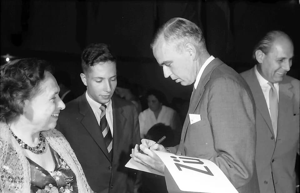 Willis Lamb - 9. Tagung 1959 Physiker; Studentenabend Stadthalle Lindau: E. Cremer, Willis E. Lamb