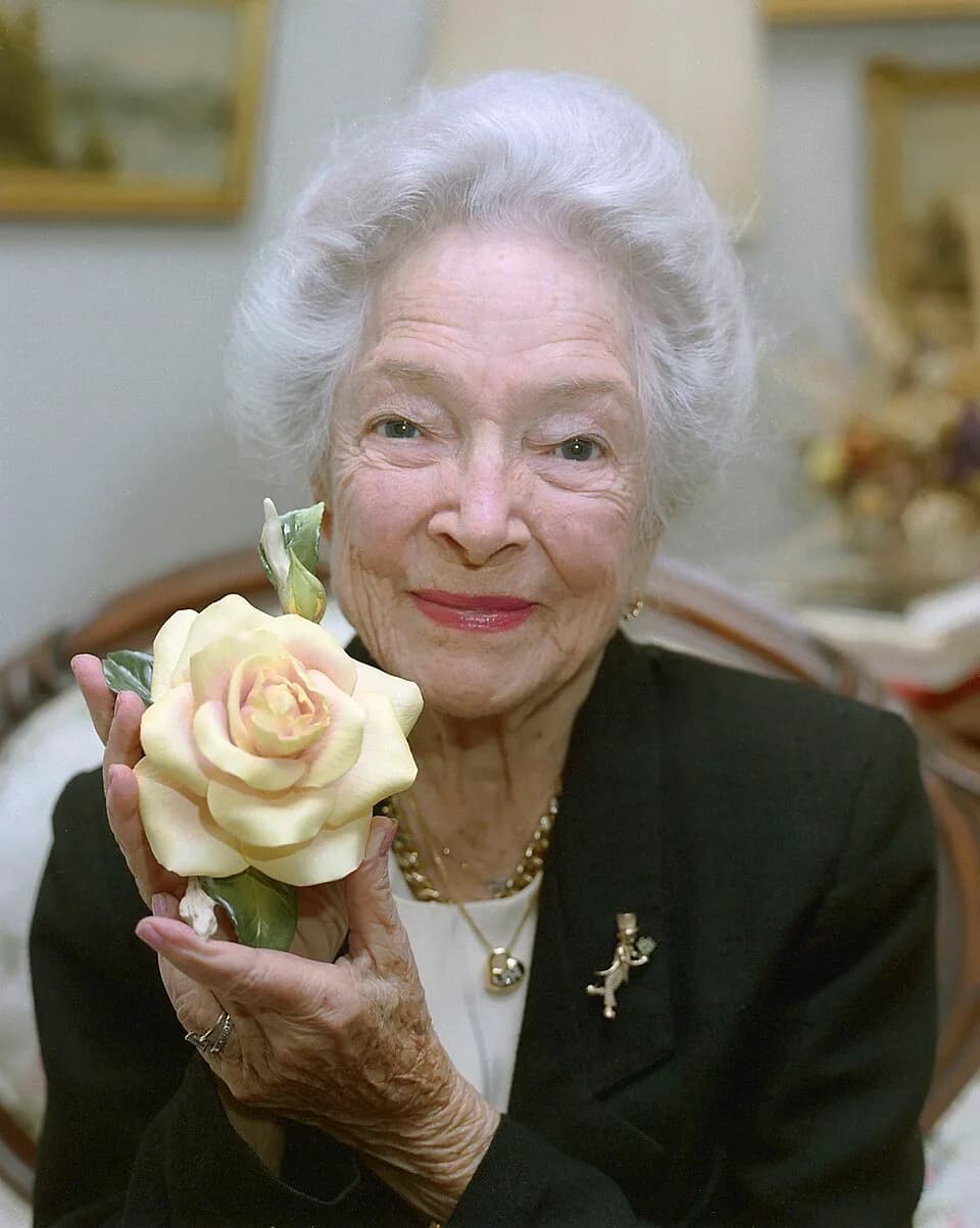 Helen Hayes - Actress Helen Hayes MacArthur holds the Helen Hayes MacArthur Rose Award modeled after a rose in her garden and awarded to individuals by the Helen Hayes Hospital Foundation. Photo taken
