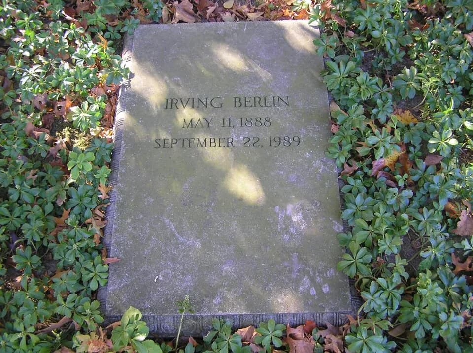 Irving Berlin - The grave of Irving Berlin in Woodlawn Cemetery, Bronx, NY