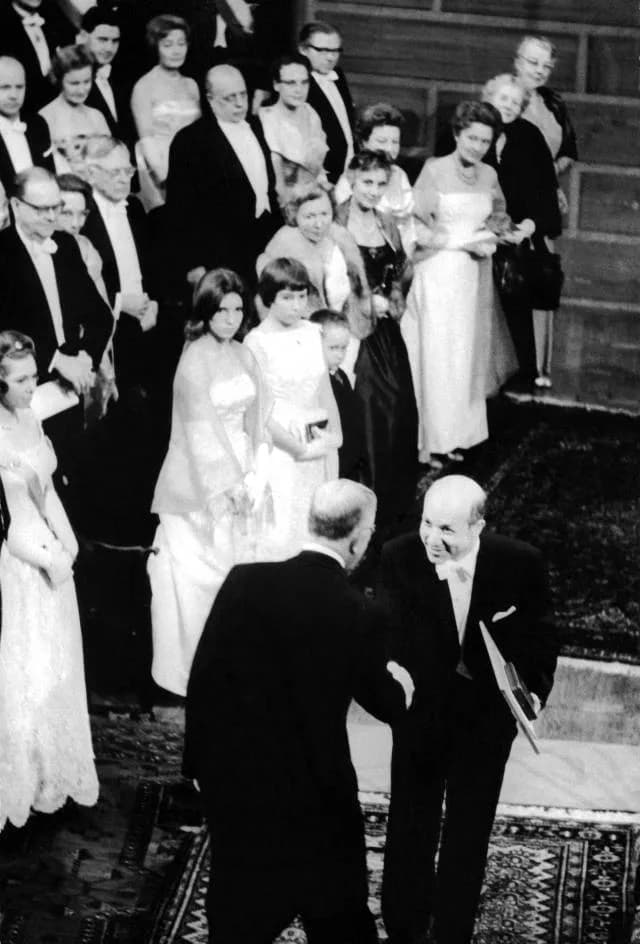 Melvin Calvin - Dr. Melvin Calvin receiving the Nobel Prize at the Stockholm concert hall, 1961.