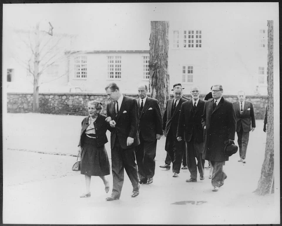 Ralph Bunche - Eleanor Roosevelt Funeral, Laura Delano, Nelson Rockefeller, Adlai Stevenson, Ralph Bunche, and Robt Wagner in Hyde Park - NARA - 195521.jpg