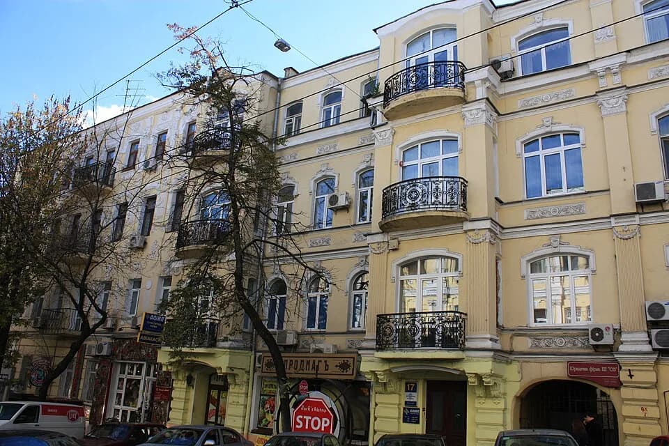 Sholem Aleichem - Київ, вул. Мала Житомирська, 17