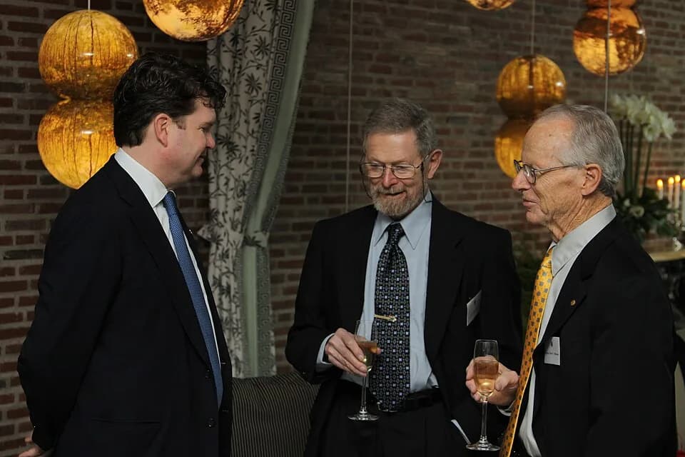 George E. Smith - Ambassador Barzun speaks with Nobel Laureates Oliver E. Williamson (Economics) and George E. Smith (Physics).