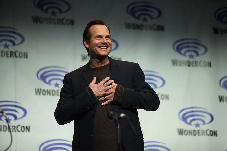 Bill Paxton - Bill Paxton speaking at the 2014 WonderCon, for "Edge of Tomorrow", at the Anaheim Convention Center in Anaheim, California. Photo by Gage Skidmore, taken on April 19, 2014