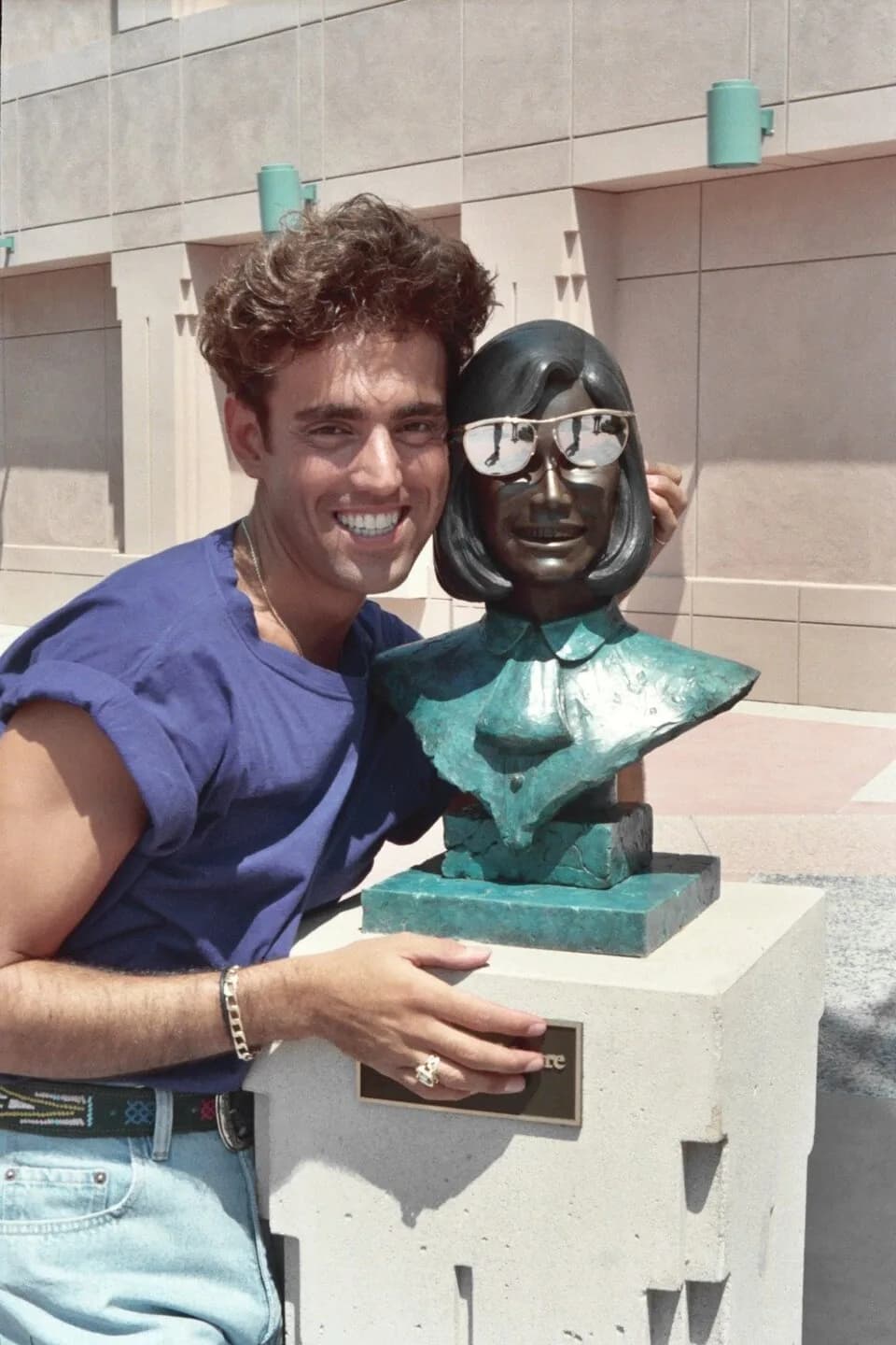 Mary Tyler Moore - Jim &amp; bust of Mary Tyler Moore