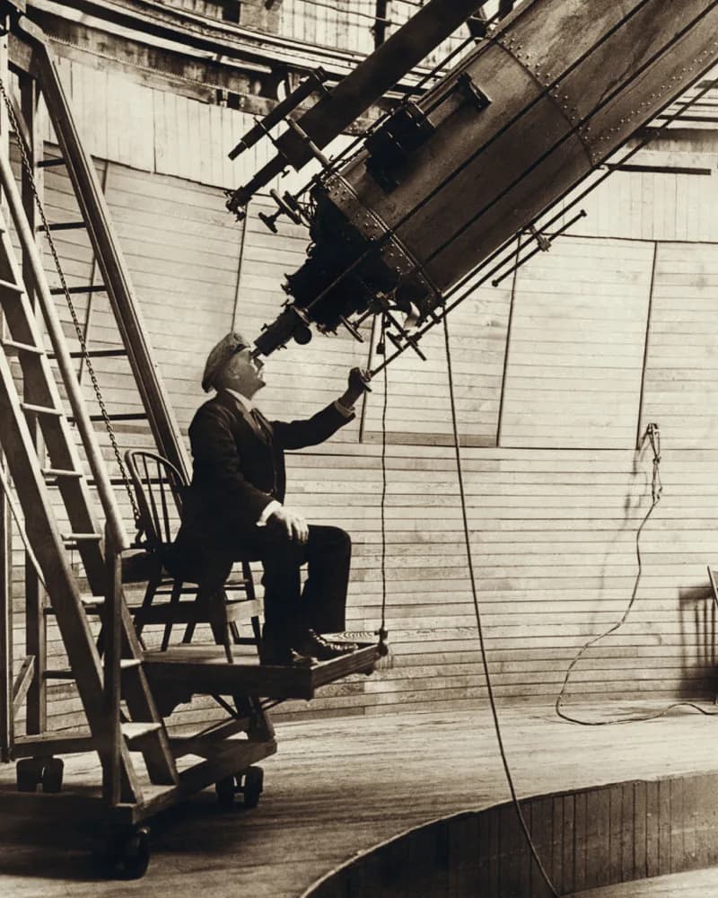 Percival Lowell - Percival Lowell observing Venus in the daytime from the observer's chair of the 24-inch (61 cm) Alvan Clark &amp; Sons refracting telescope, installed in the summer of 1896 at the Lo