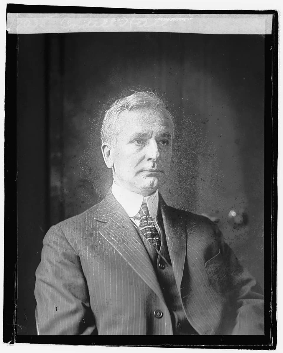 Cordell Hull - Title: Cordell Hull
Abstract/medium: National Photo Company Collection (Library of Congress)

Physical description: 1 negative :
