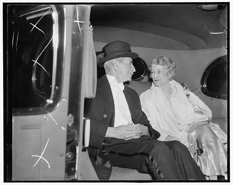Cordell Hull - Title: Cordell Hull
Abstract/medium: 1 negative : glass ; 4 x 5 in. or smaller