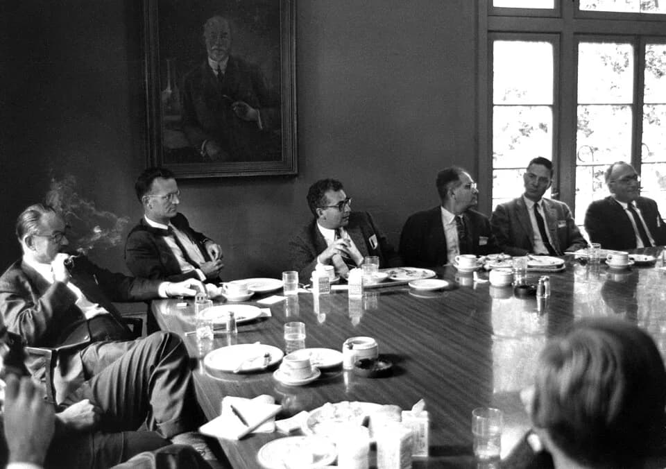 Val Logsdon Fitch - International Conference on High Energy Physics, 1966. Left to right: Edwin McMillan, Val Fitch, Murray Gell-Mann, Victor Weisskopf, Geoff Chew and Sidney Drell. Morgue 1966-149 [P